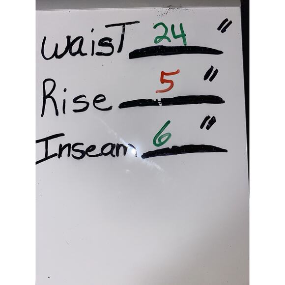 YMI GRAY/WHITE PLAID PRINT BERMUDA SHORTS MID- RISE SIZE 7 - Picture 8 of 8